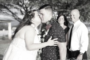 Sunset Wedding Foster's Point Hickam photos by Pasha www.BestHawaii.photos 20181229031